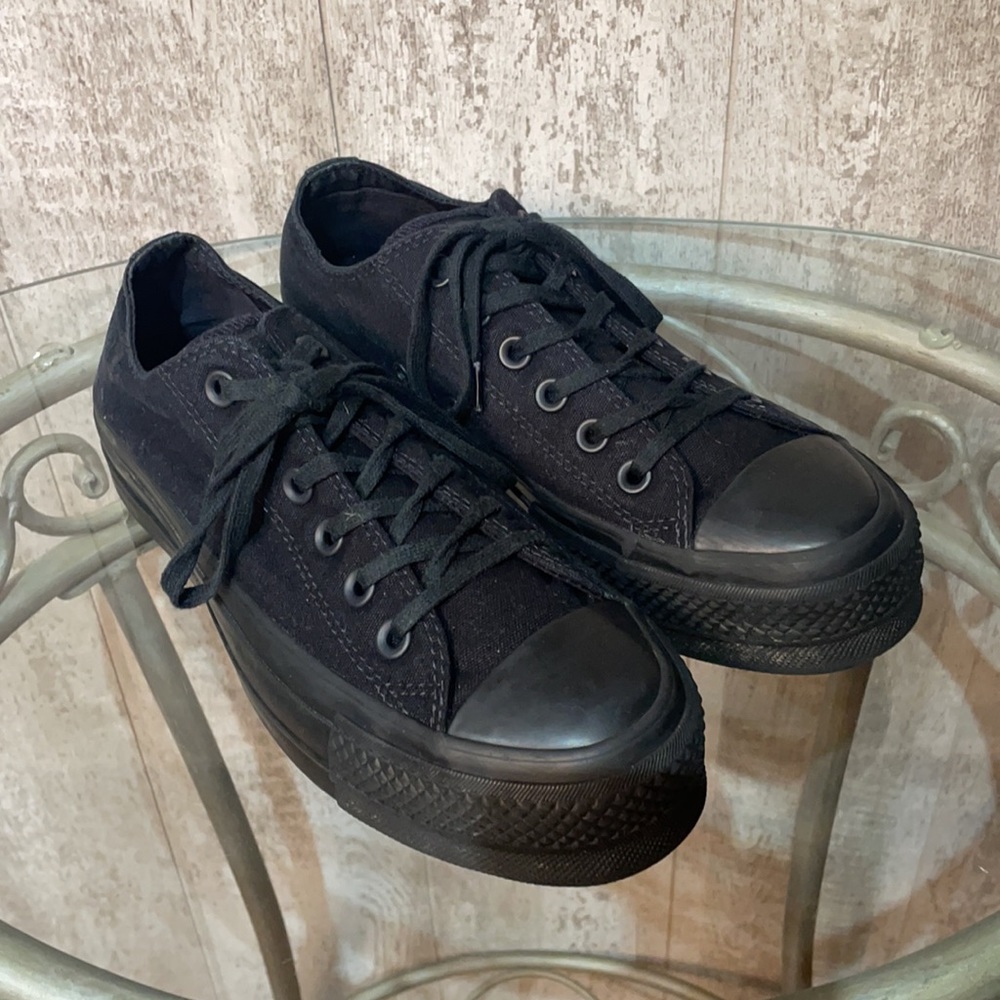 Platform Converse Black Low Top Canvas Sneakers